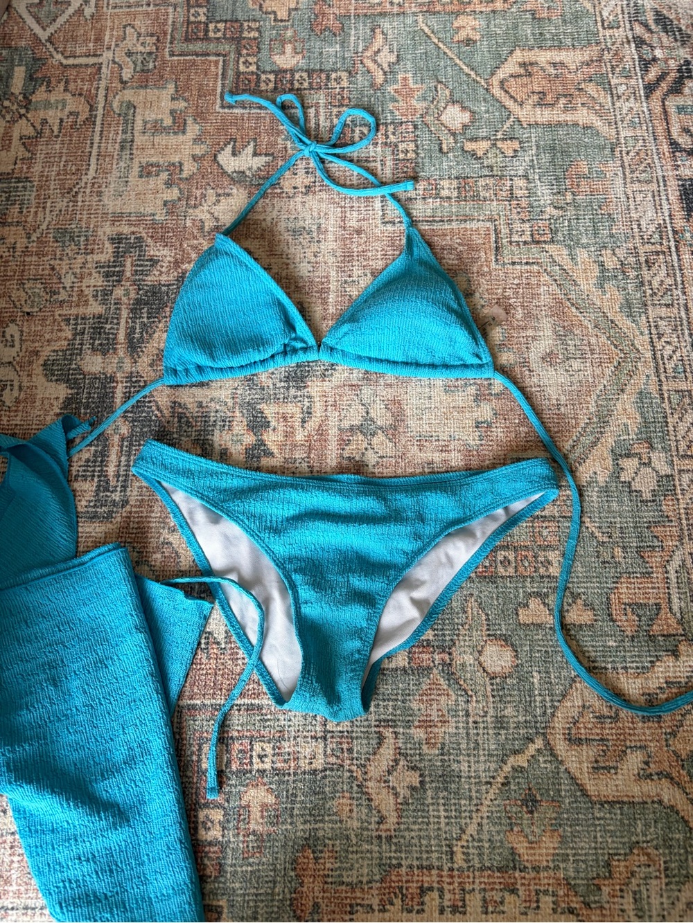 SHEIN Turquoise Textured Triangle Bikini Set